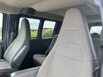 2025 Chevrolet Express Passenger 1LT