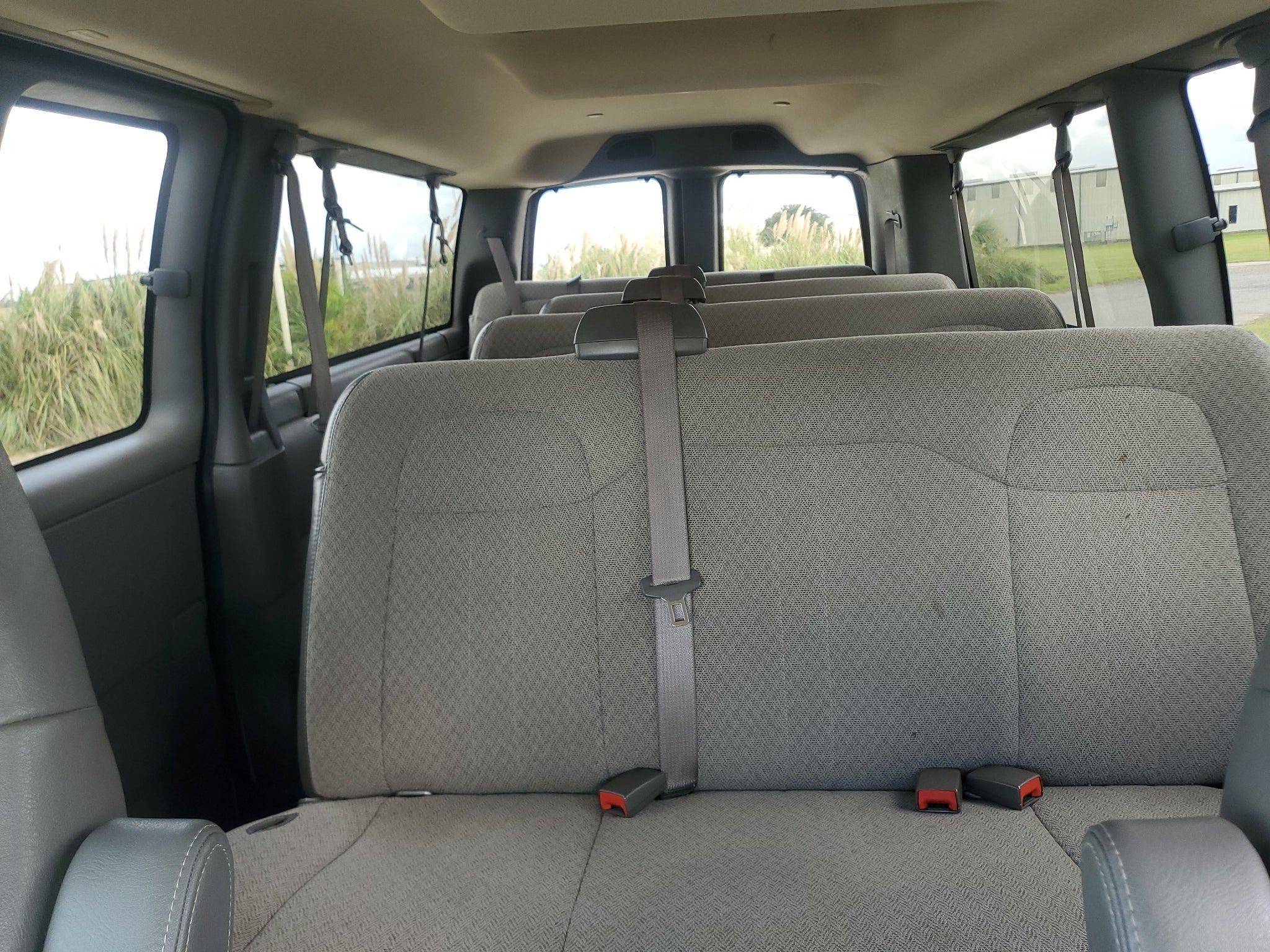 2025 GMC Savana Passenger LT