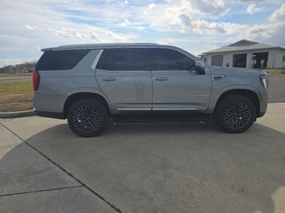 2025 GMC Yukon Elevation