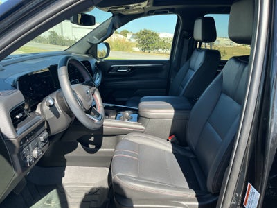 2025 Chevrolet Suburban RST