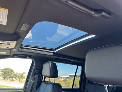 2025 Chevrolet Suburban RST