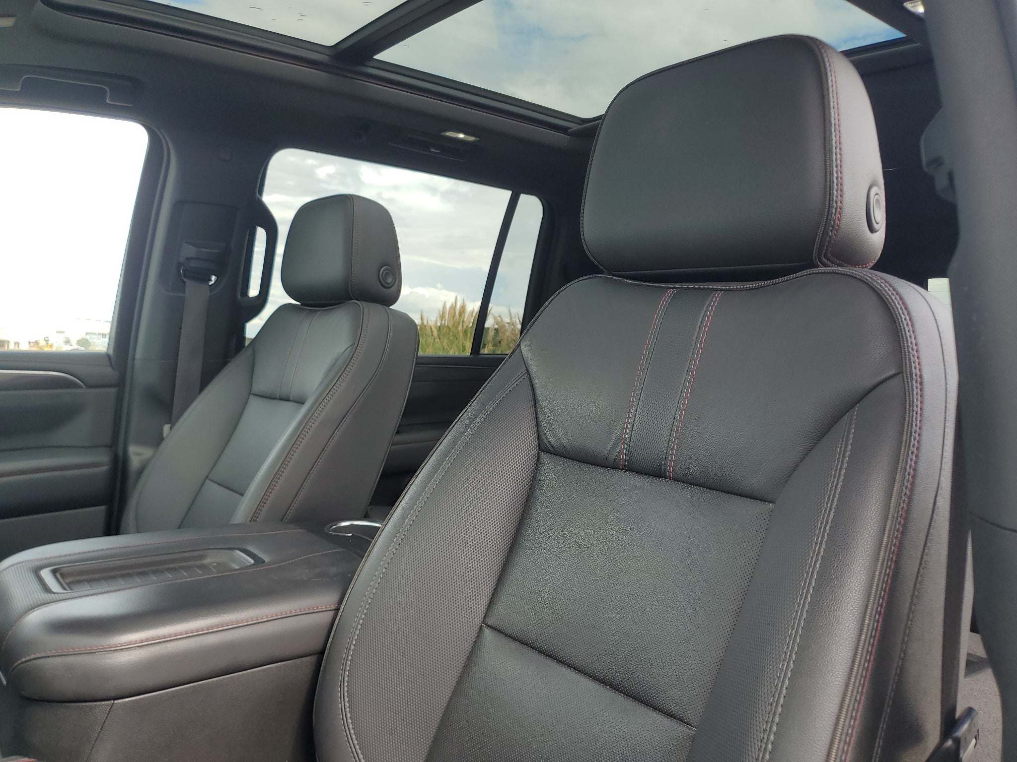 2022 Chevrolet Suburban RST