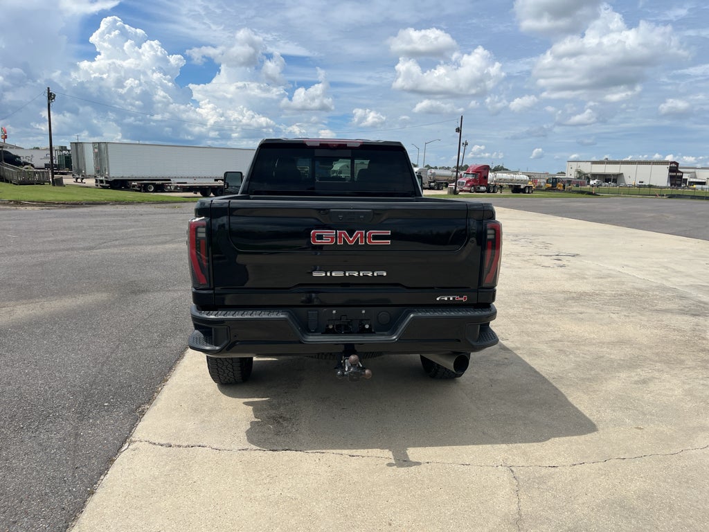 2025 GMC Sierra 2500 HD AT4