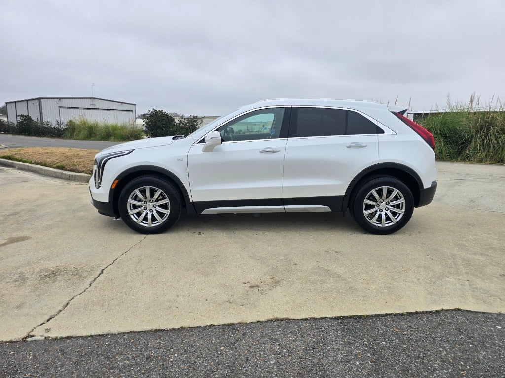 2022 Cadillac XT4 Premium Luxury