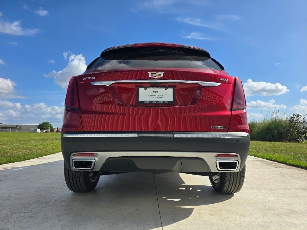 2026 Cadillac XT5 Premium Luxury
