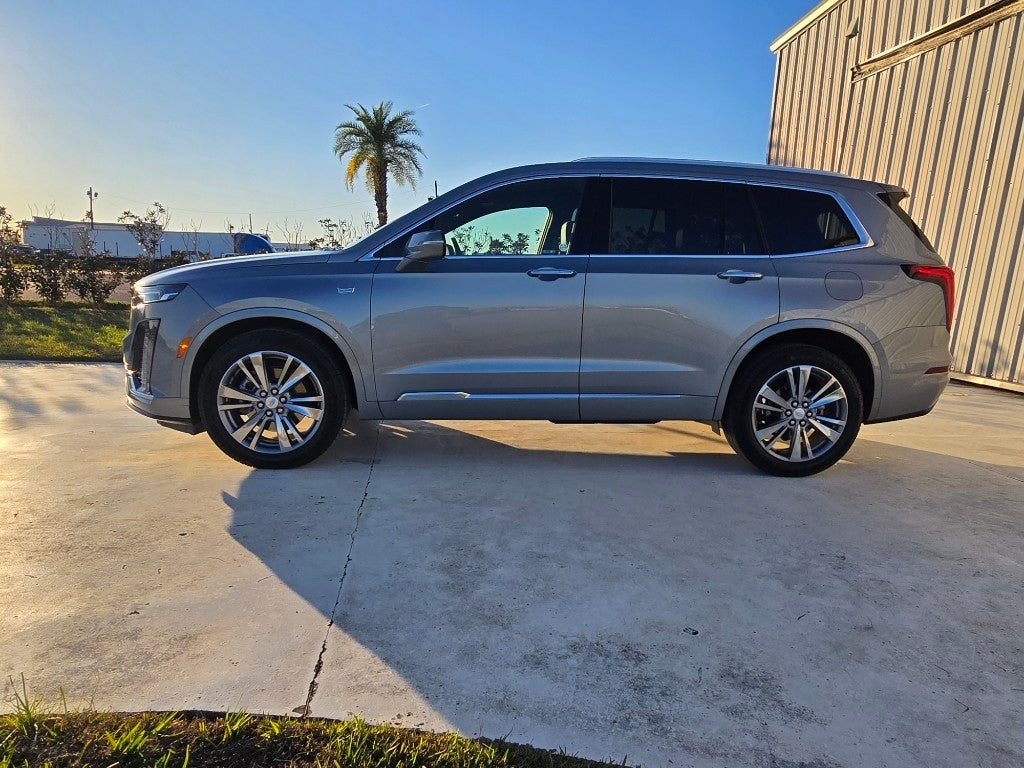 2025 Cadillac XT6 Premium Luxury