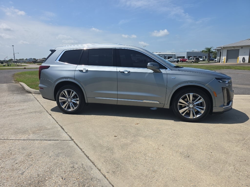 2023 Cadillac XT6 FWD Premium Luxury