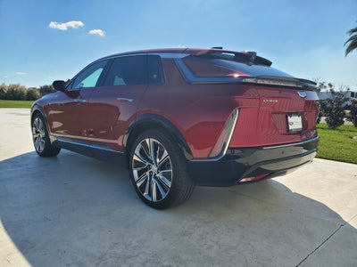 2025 Cadillac LYRIQ Luxury 3