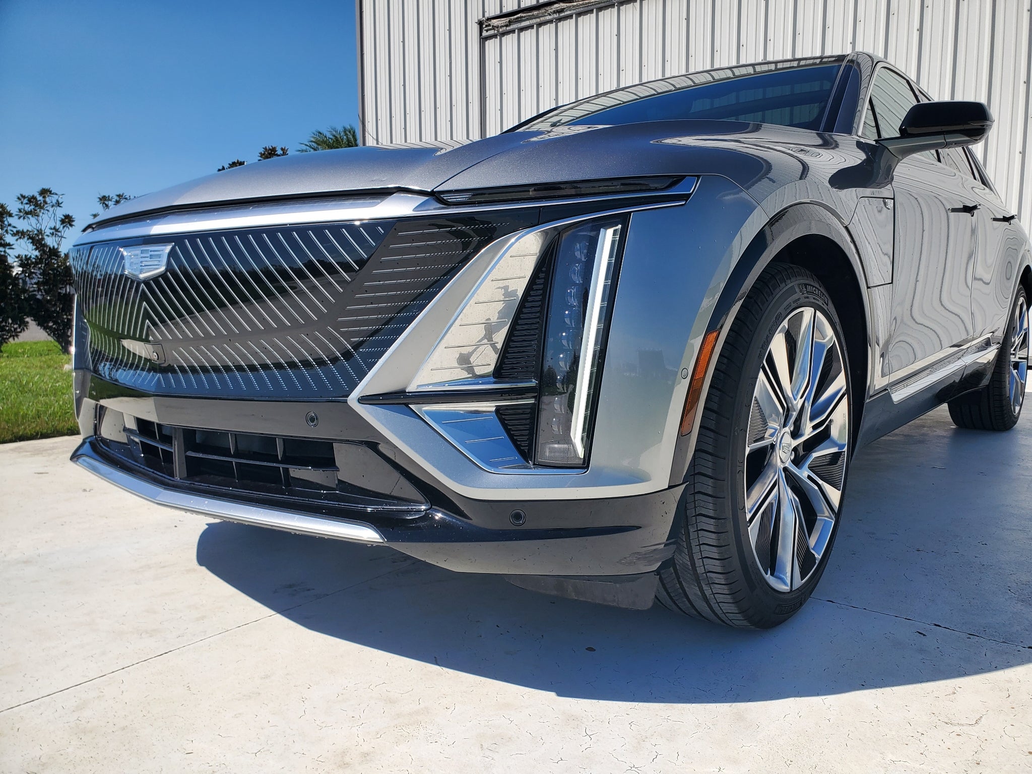2025 Cadillac LYRIQ Luxury 3