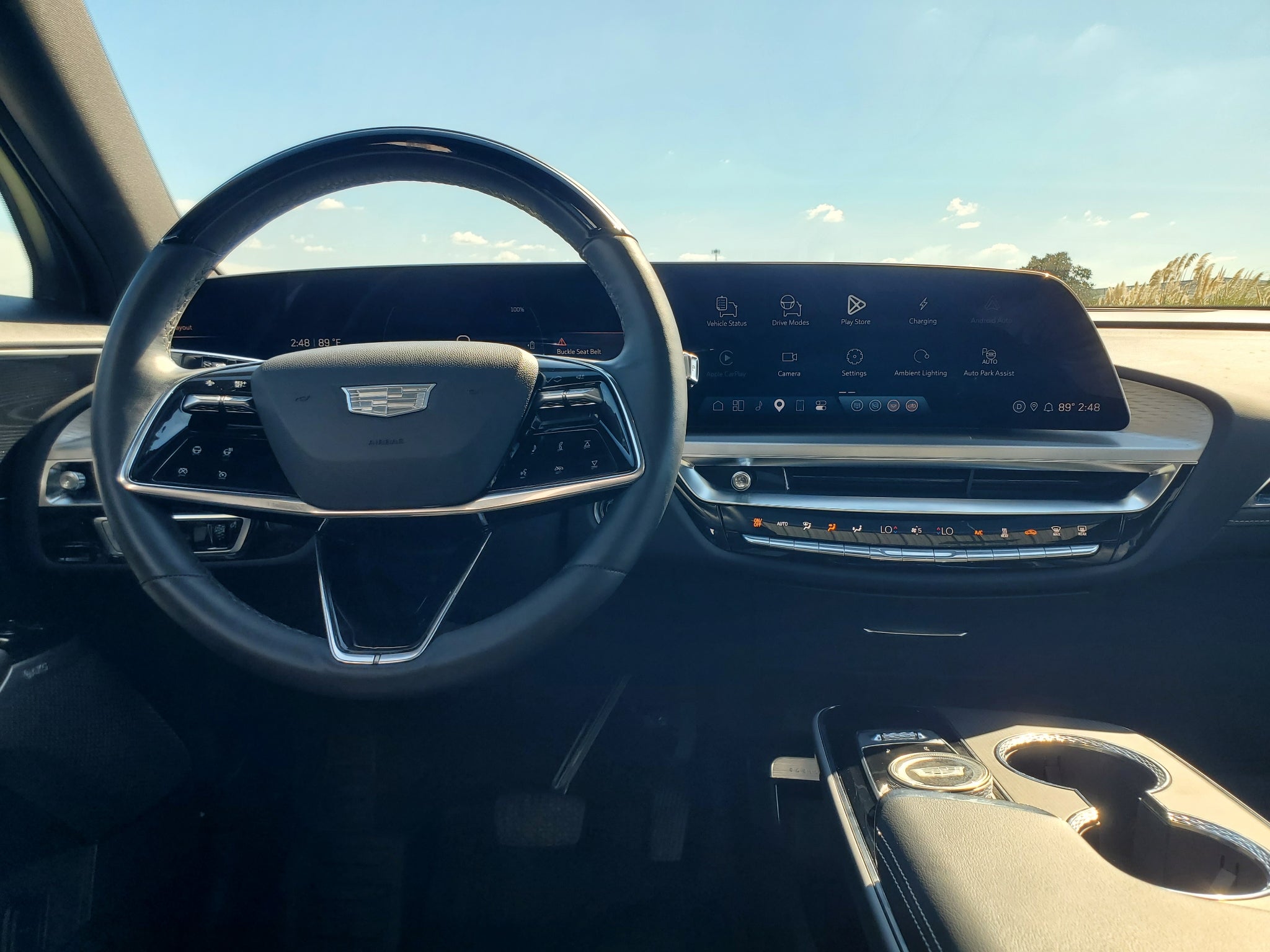 2025 Cadillac LYRIQ Luxury 3