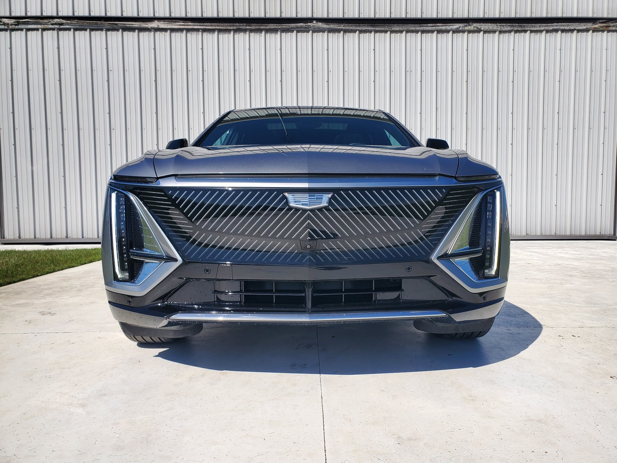 2025 Cadillac LYRIQ Luxury 3