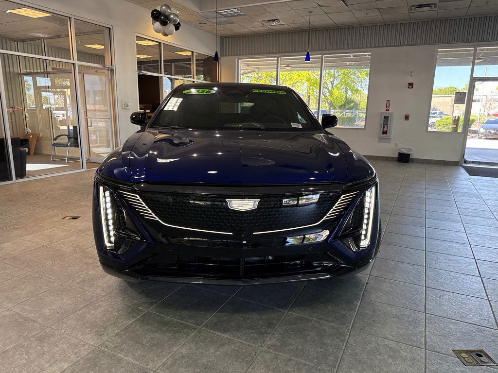 2025 Cadillac LYRIQ Sport 1