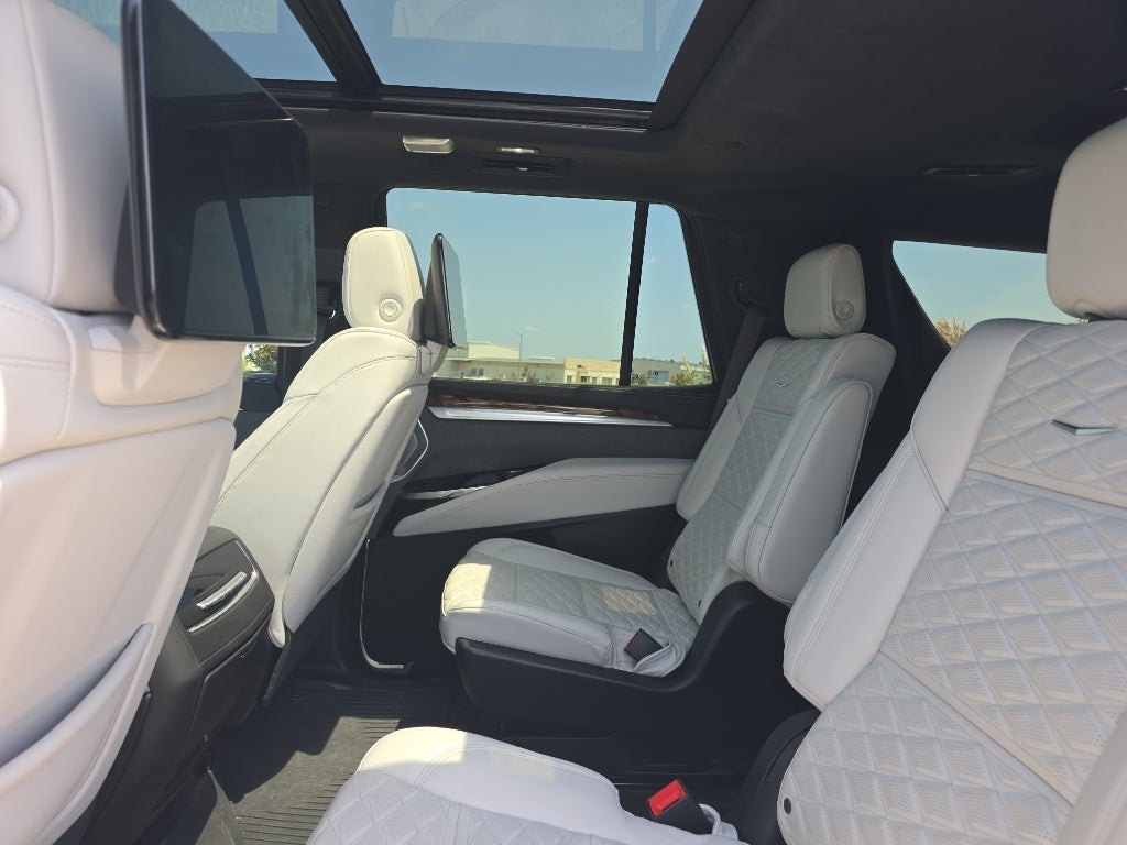 2025 Cadillac Escalade Sport Platinum
