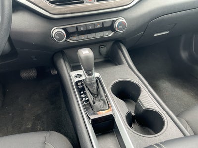 2025 Nissan Altima SV