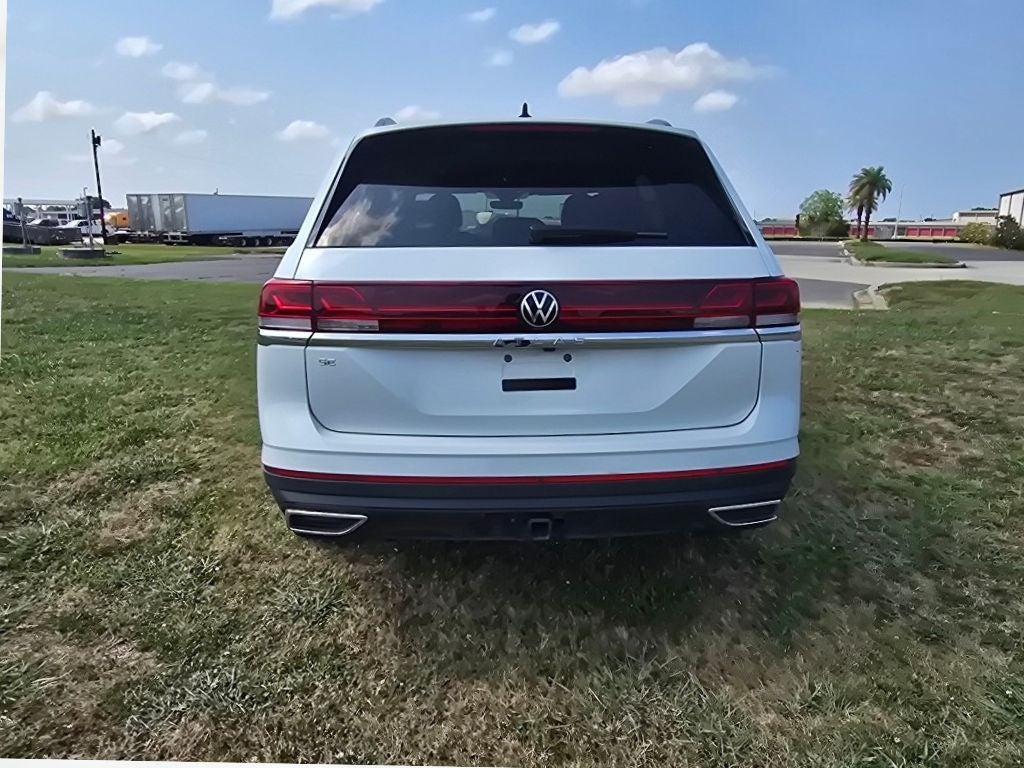2025 Volkswagen Atlas 2.0T SE w/Technology