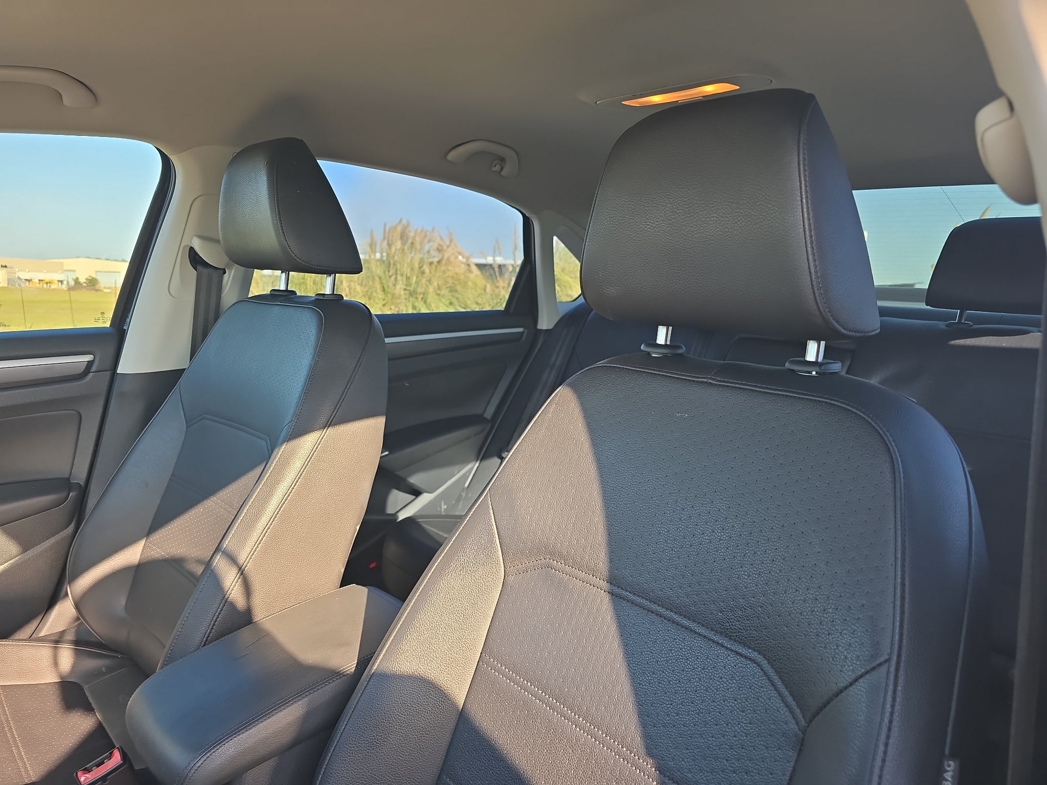 2017 Volkswagen Passat R-Line w/Comfort Pkg