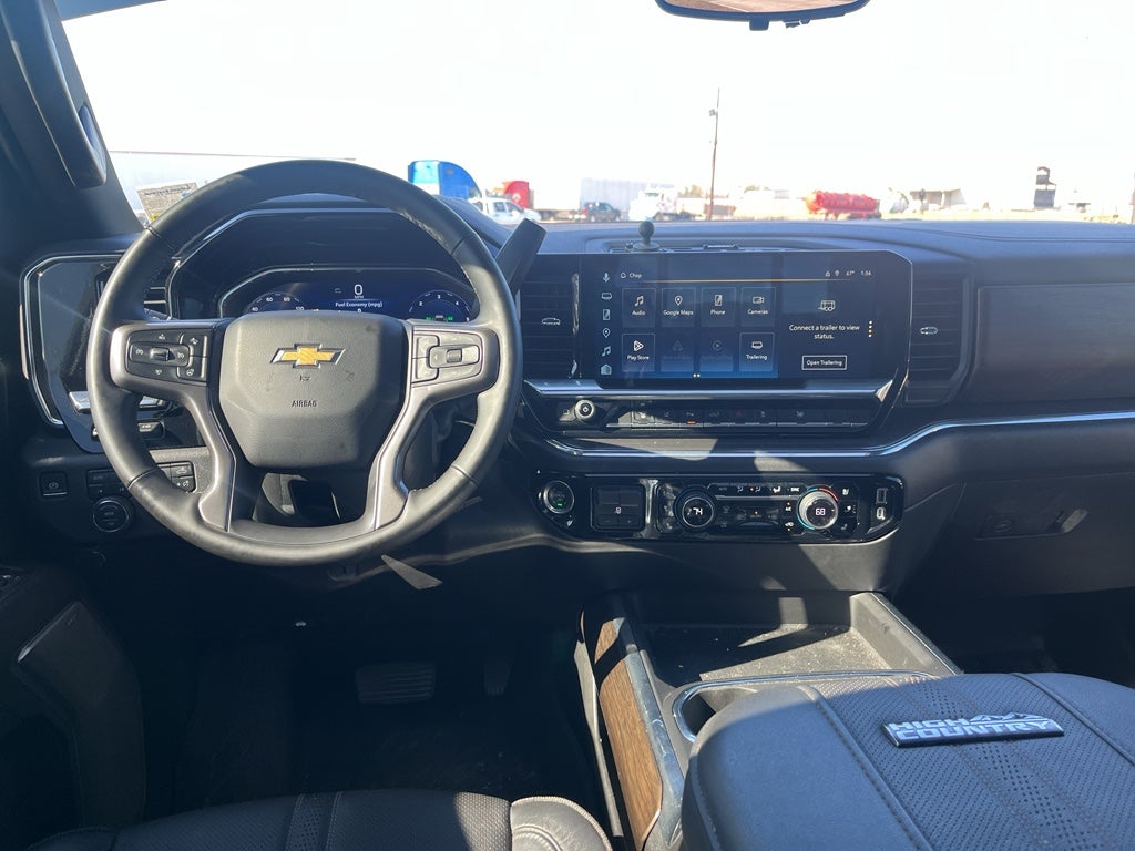 2025 Chevrolet Silverado 3500 HD High Country