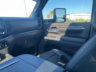 2025 Chevrolet Silverado 3500 HD High Country