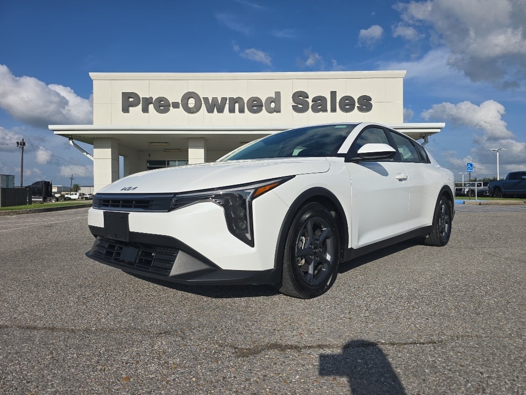 2025 Kia K4 LXS