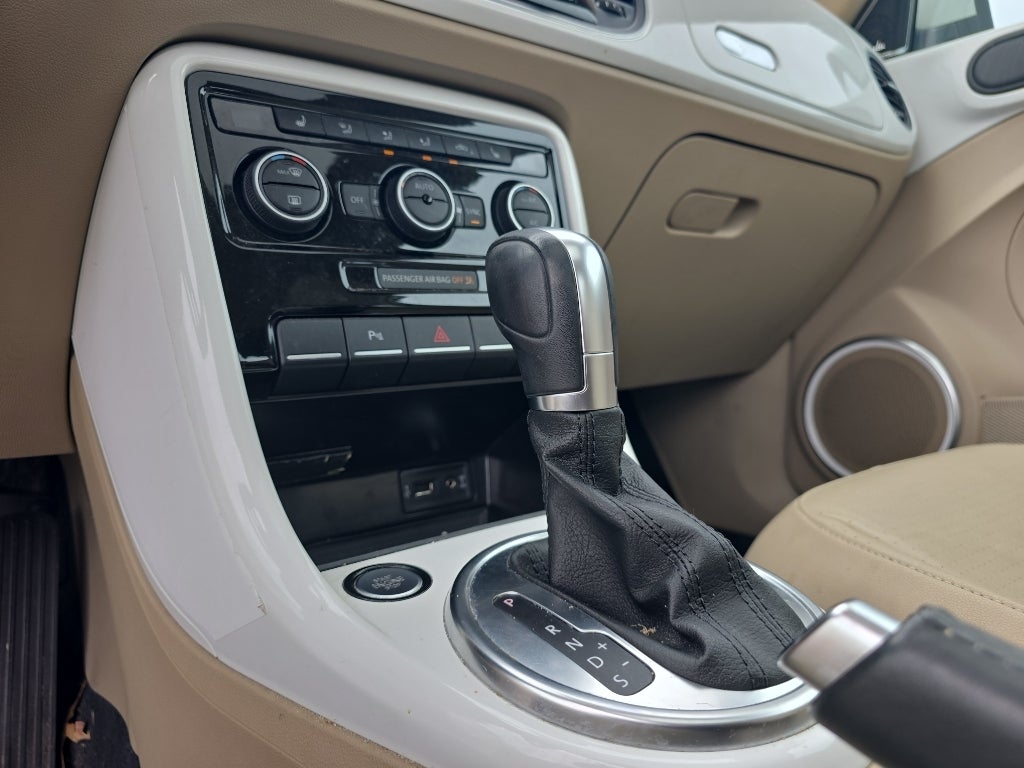 2018 Volkswagen Beetle SE