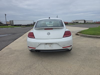 2018 Volkswagen Beetle SE