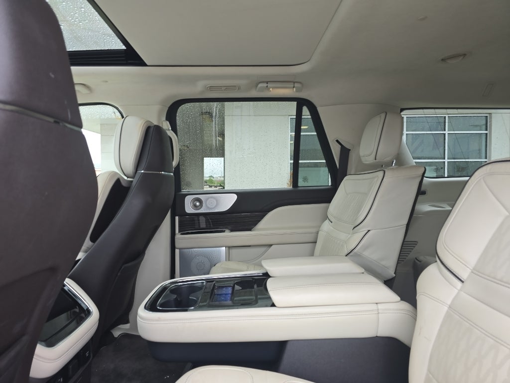 2023 Lincoln Navigator L Black Label