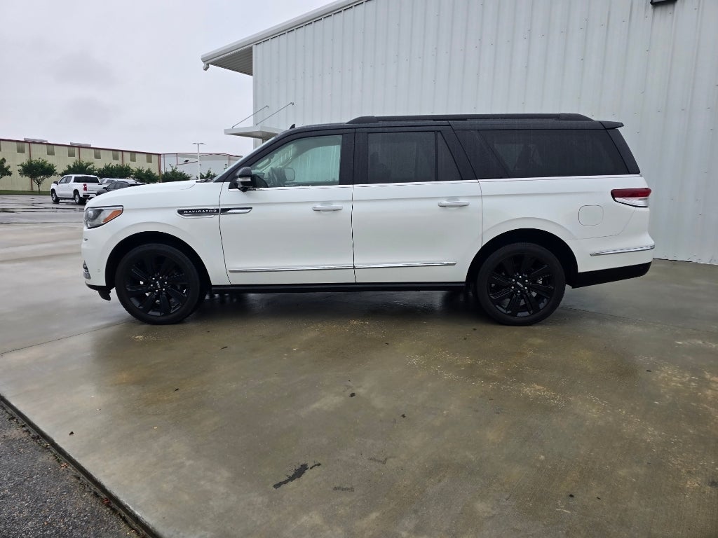 2023 Lincoln Navigator L Black Label