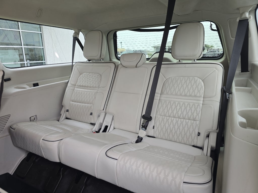 2023 Lincoln Navigator L Black Label