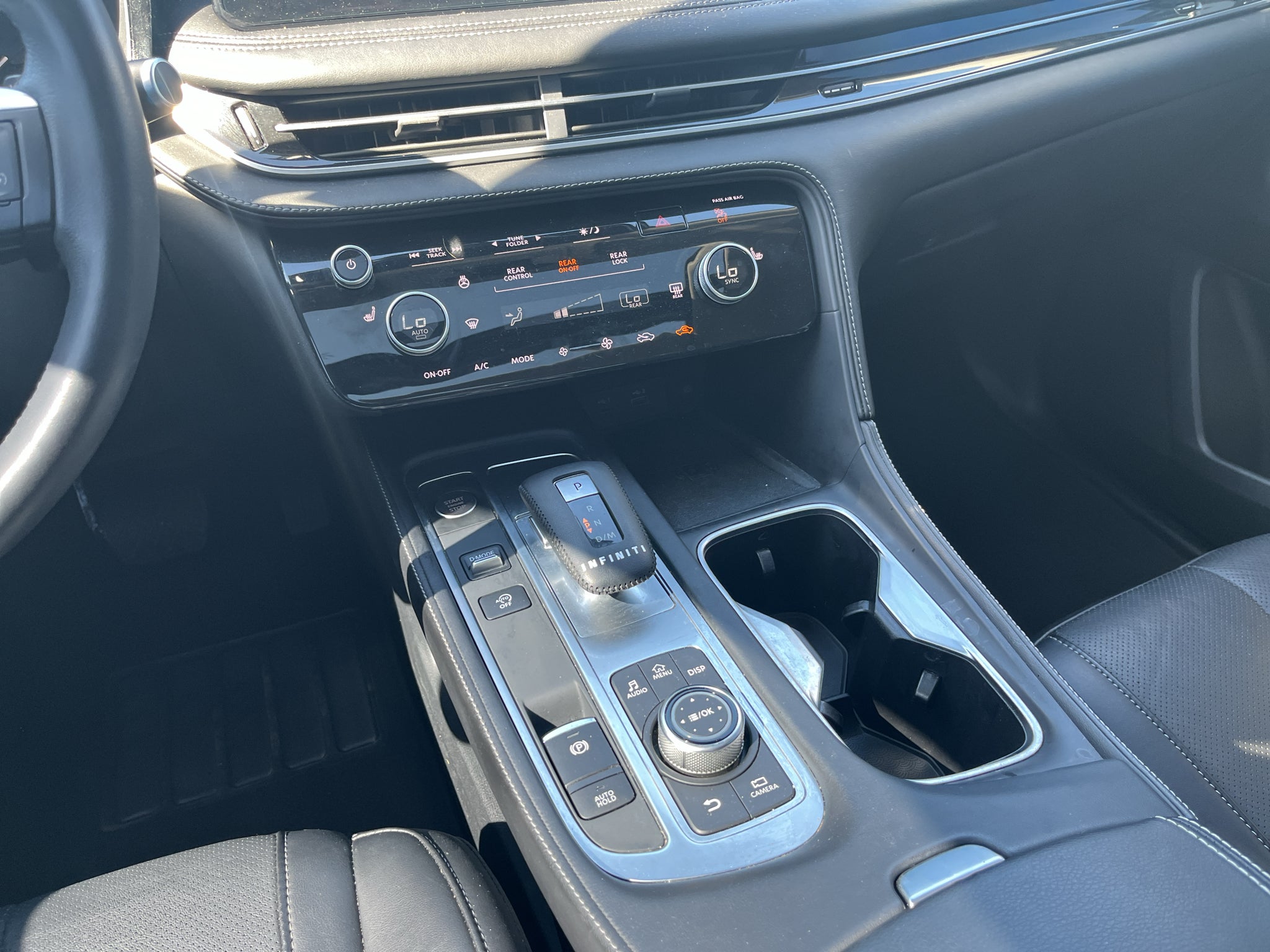 2024 INFINITI QX60 PURE