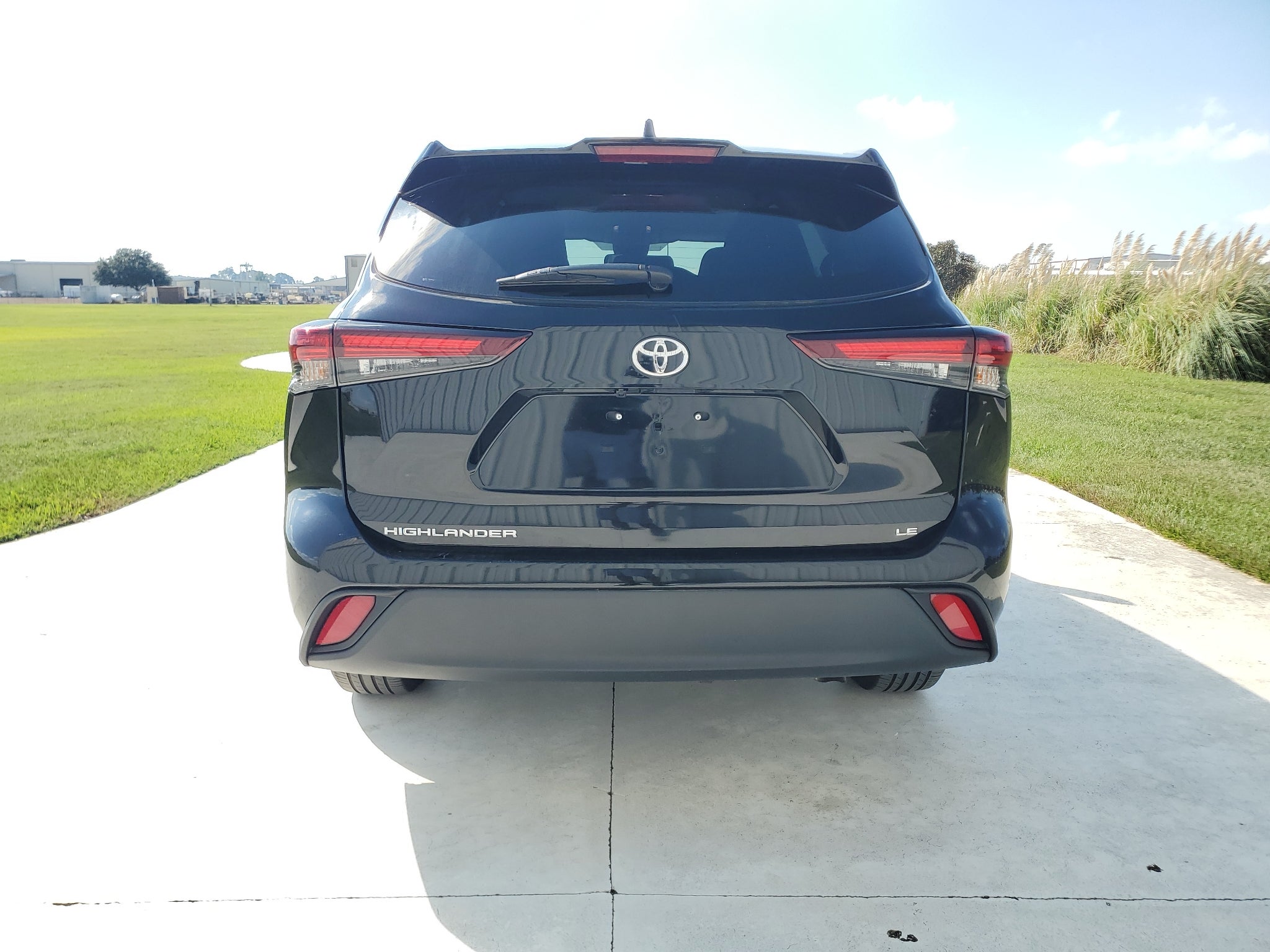 2025 Toyota Highlander LE