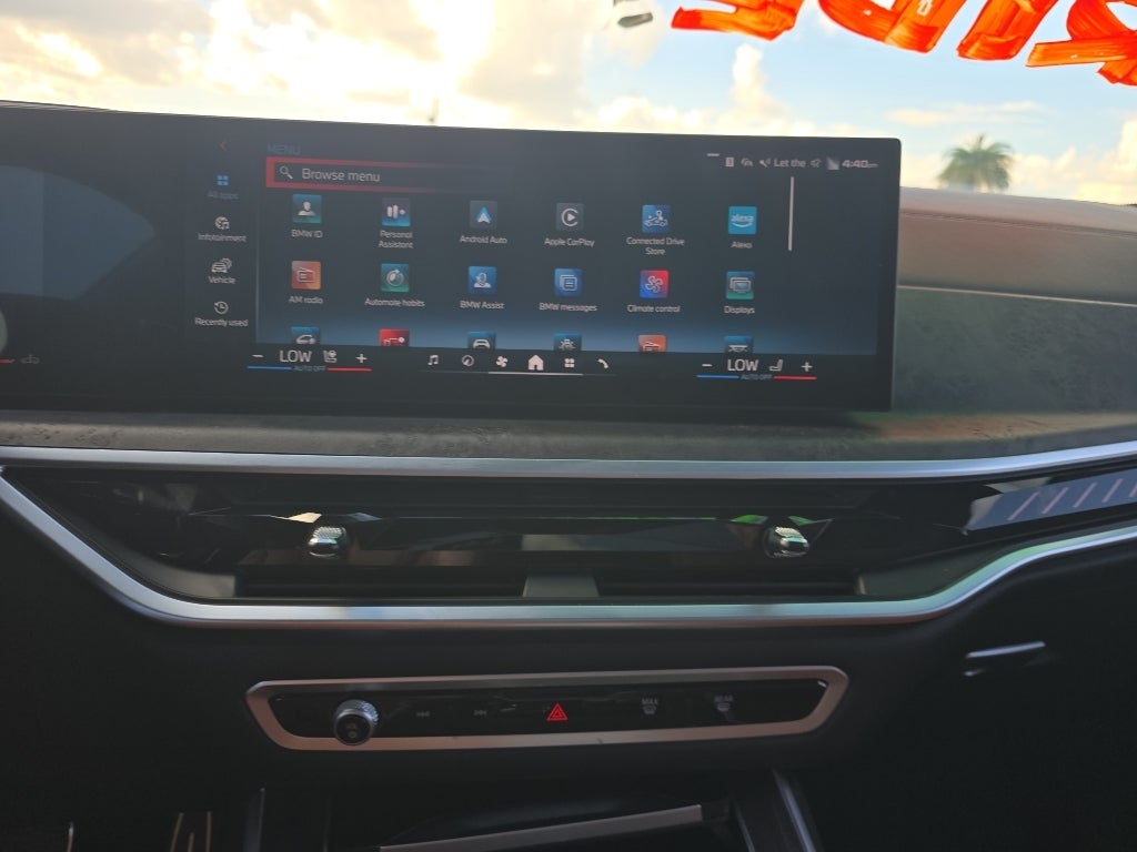 2024 BMW X7 M60i