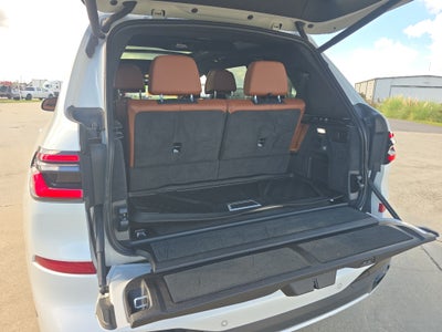 2024 BMW X7 M60i