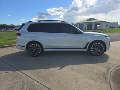 2024 BMW X7 M60i