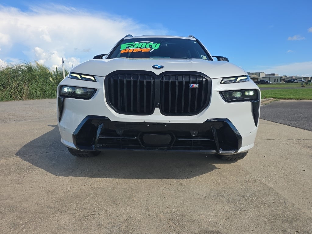 2024 BMW X7 M60i