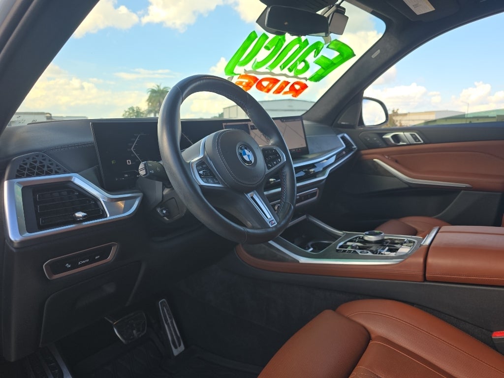 2024 BMW X7 M60i