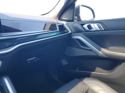 2025 BMW X6 xDrive40i