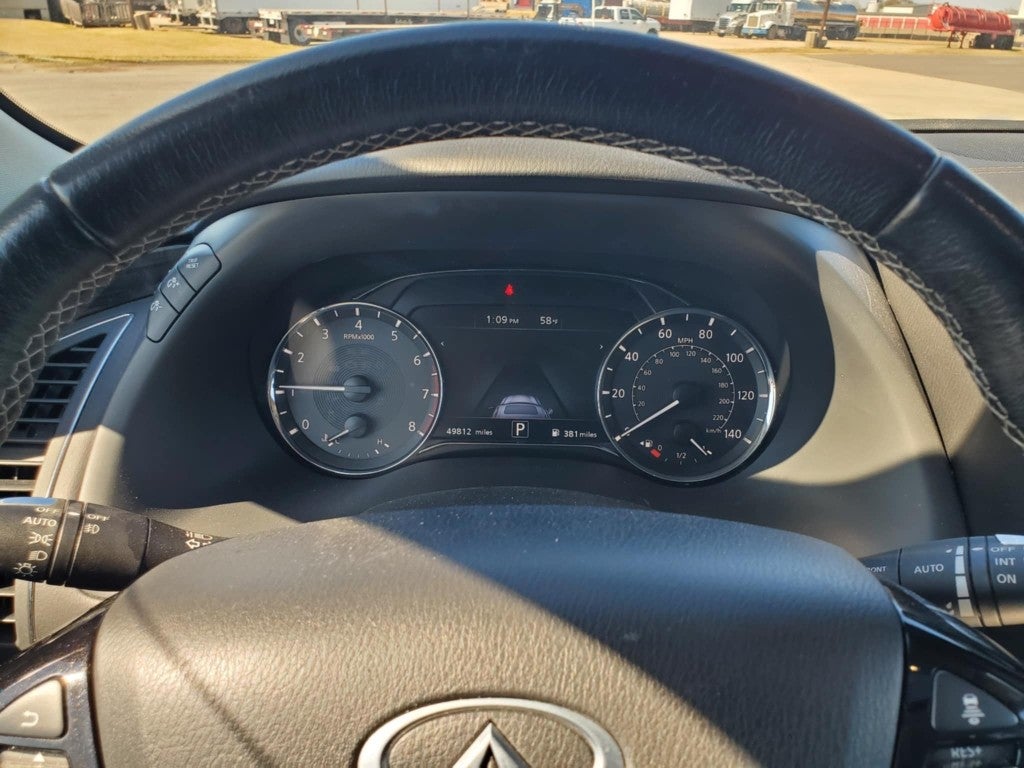 2024 INFINITI QX80 LUXE