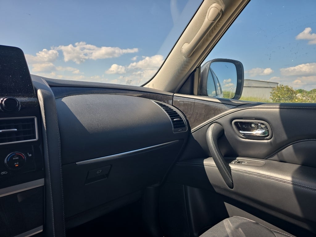 2024 INFINITI QX80 LUXE