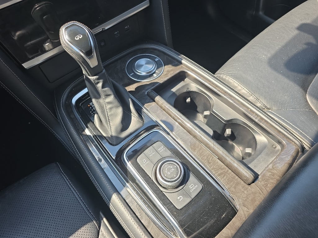 2024 INFINITI QX80 LUXE