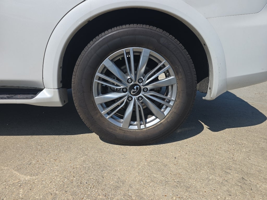 2024 INFINITI QX80 LUXE