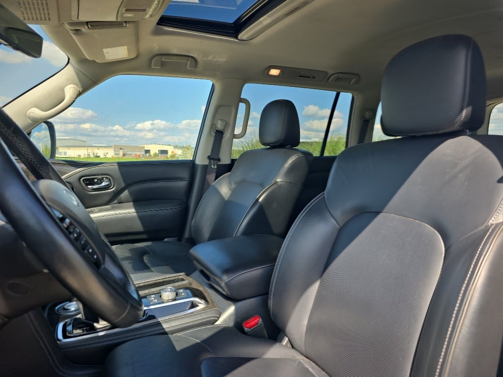 2024 INFINITI QX80 LUXE