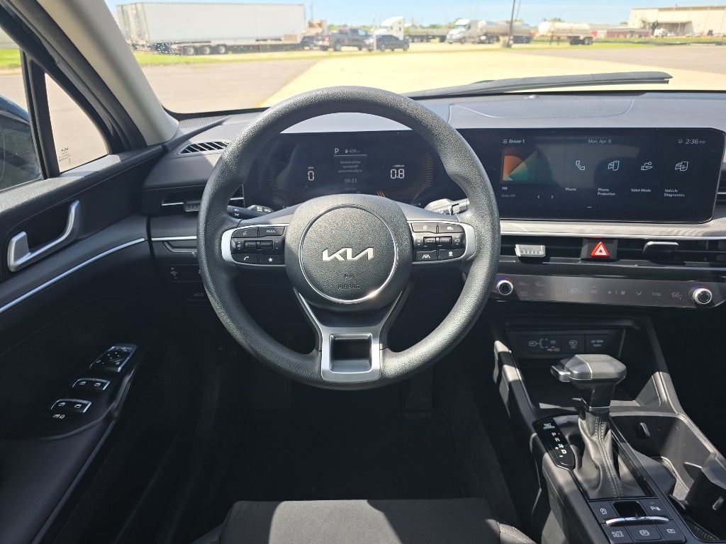 2025 Kia K5 LXS