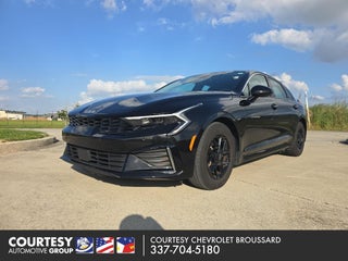 2025 Kia K5 LXS