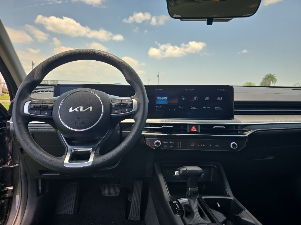 2025 Kia K5 LXS