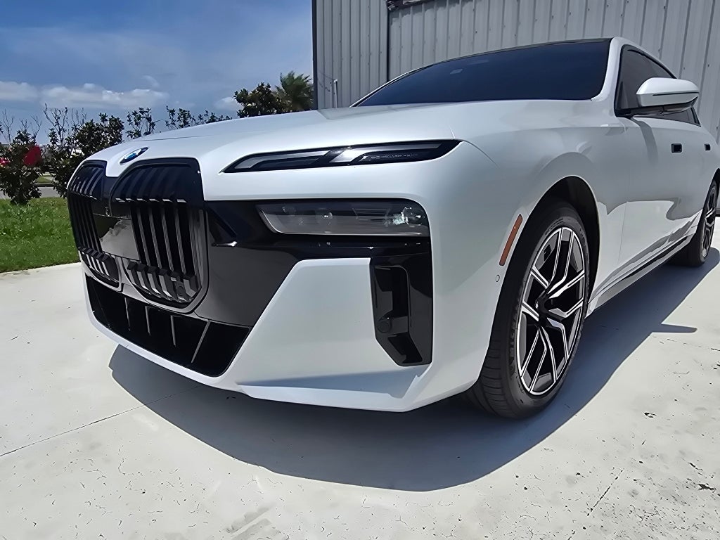 2023 BMW 7 Series 760i xDrive
