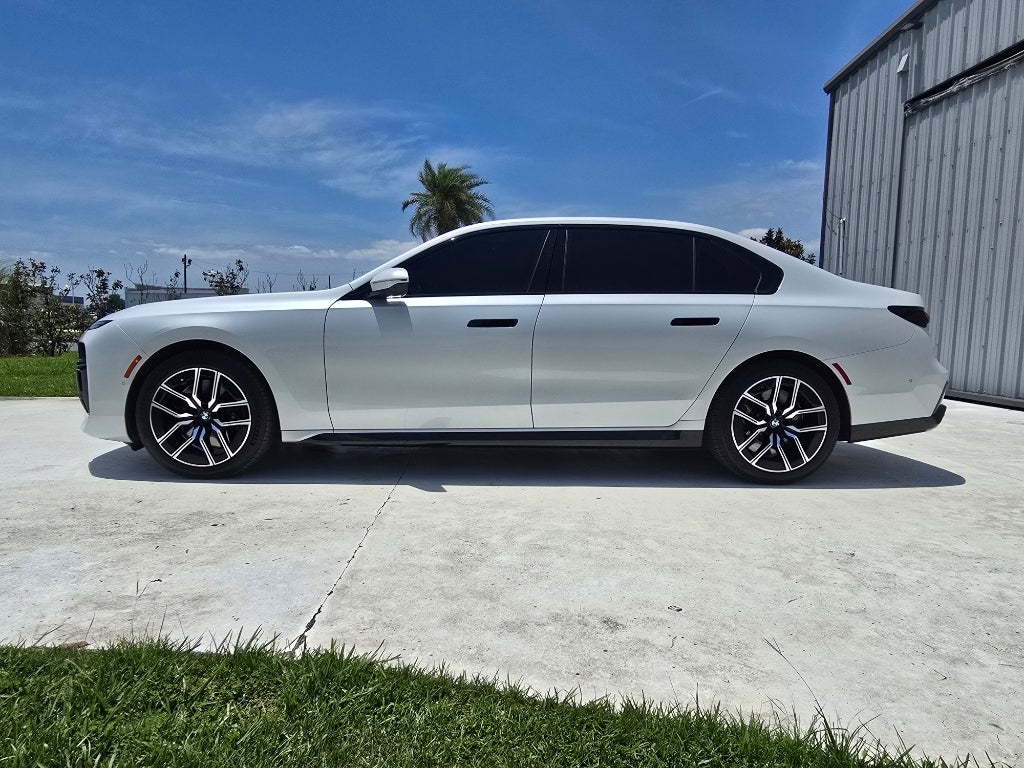 2023 BMW 7 Series 760i xDrive