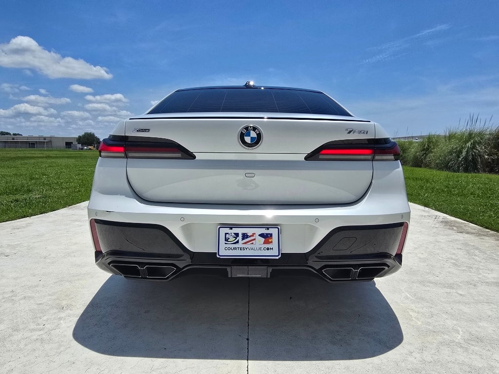 2023 BMW 7 Series 760i xDrive