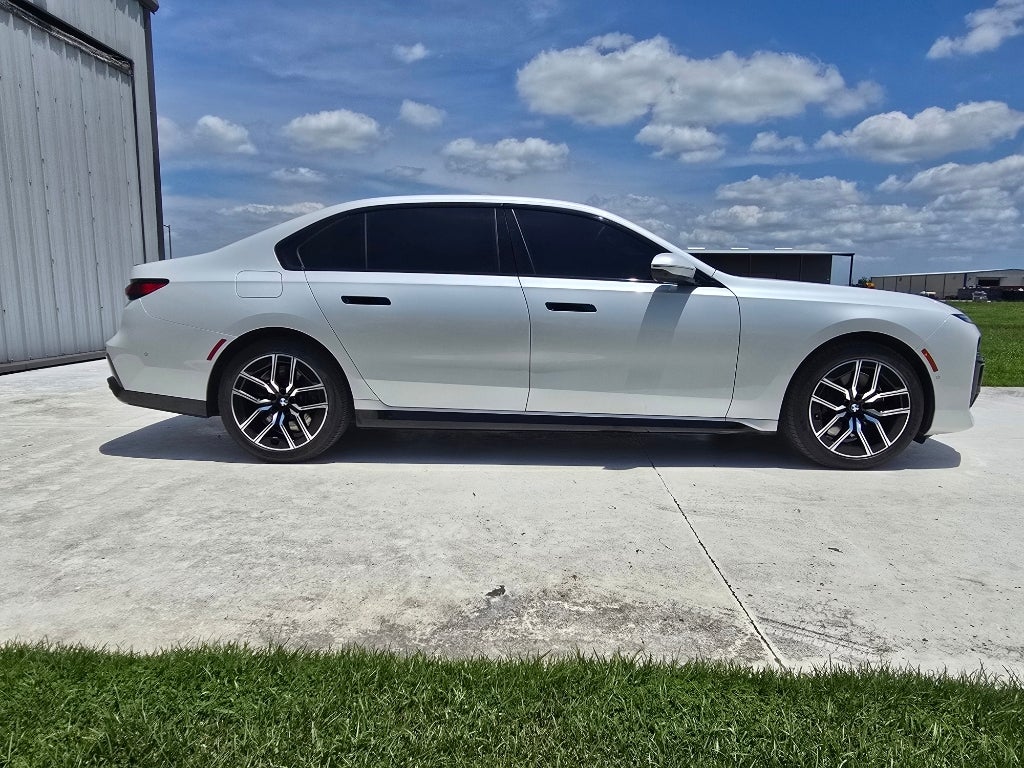 2023 BMW 7 Series 760i xDrive