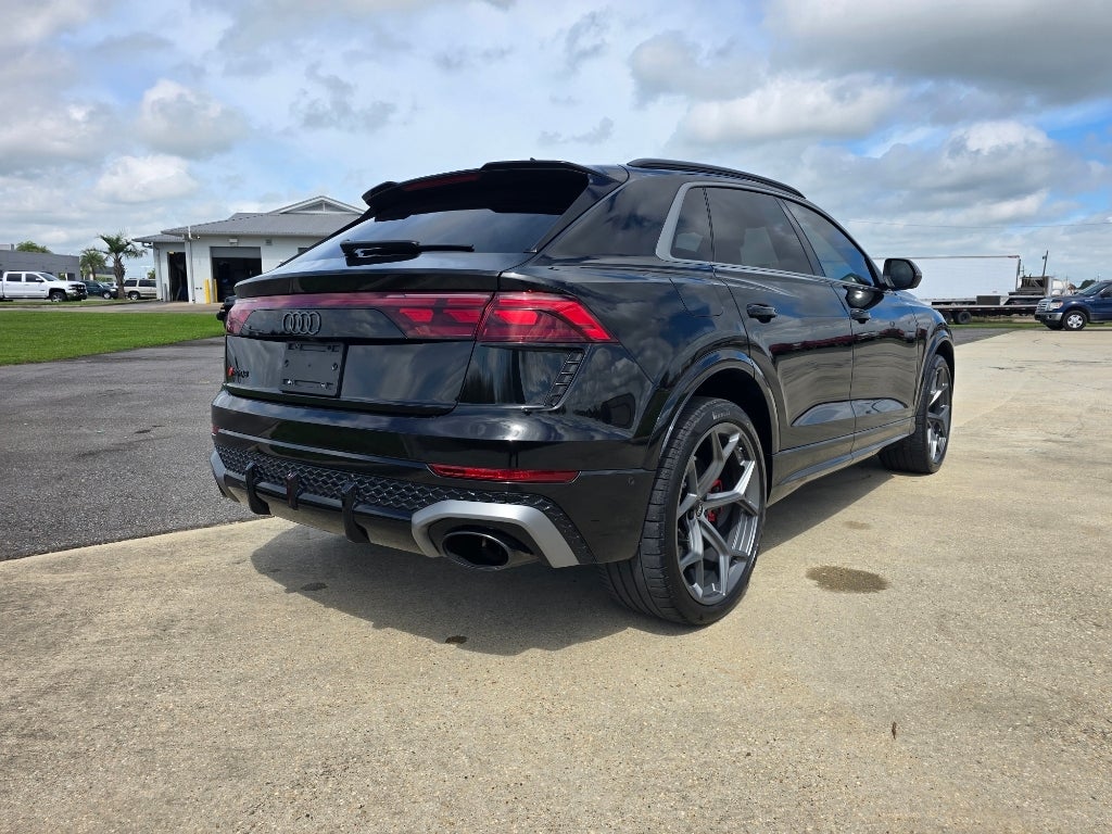 2025 Audi RS Q8 performance