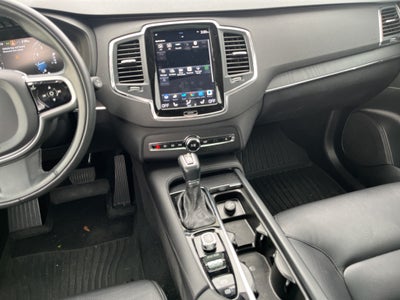 2020 Volvo XC90 Momentum